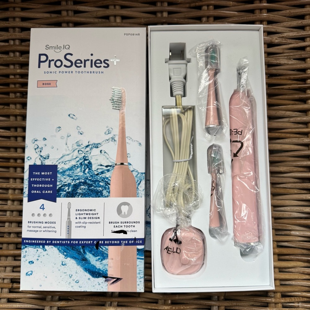 Smile IQ Pro Series Brush New in Box Pink Sonic Power Toothbrush